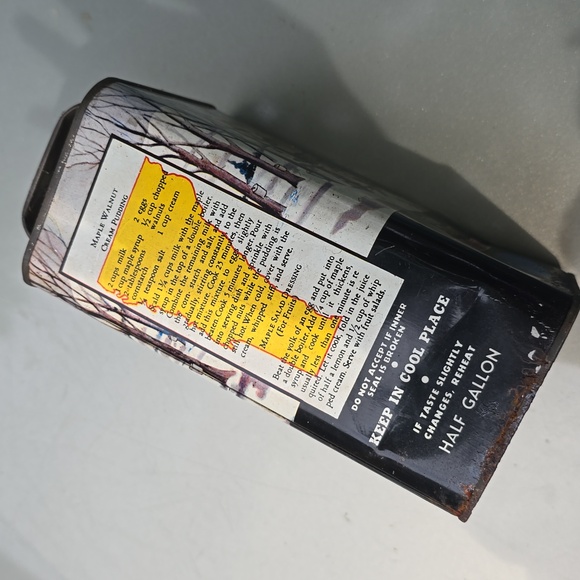 Vintage Vermont Maple Syrup Tin Can Bottle half gallon w recipes Decor - Picture 5 of 9